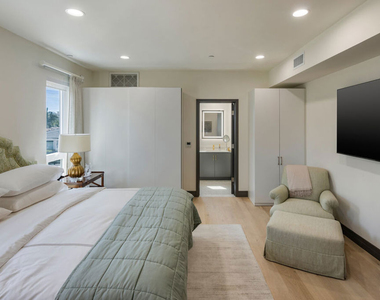 118 N Orlando Avenue - Photo Thumbnail 8