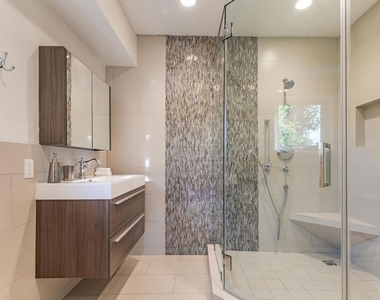 703 N Maple Drive - Photo Thumbnail 34