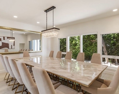 703 N Maple Drive - Photo Thumbnail 13
