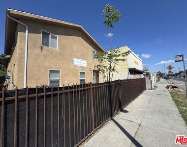 10605 Avalon Boulevard - Photo Thumbnail 2