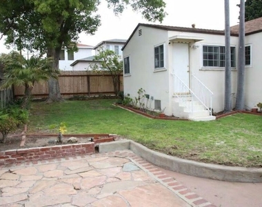 8719 Yorktown Avenue - Photo Thumbnail 19
