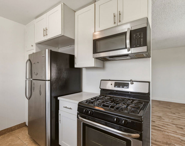 5117 Crenshaw Boulevard - Photo Thumbnail 10