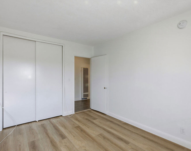 5117 Crenshaw Boulevard - Photo Thumbnail 14