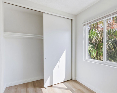 5117 Crenshaw Boulevard - Photo Thumbnail 18