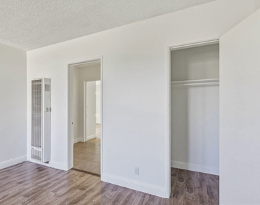 5117 Crenshaw Boulevard - Photo Thumbnail 20
