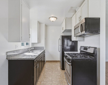 5117 Crenshaw Boulevard - Photo Thumbnail 11