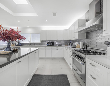 18202 Rancho Street - Photo Thumbnail 18