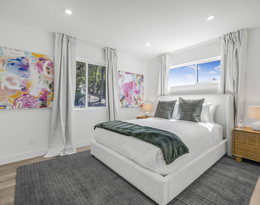 18202 Rancho Street - Photo Thumbnail 27