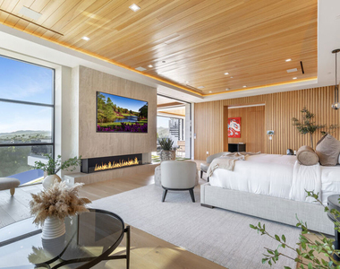 1033 Somera Road - Photo Thumbnail 39