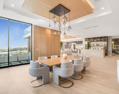 1033 Somera Road - Photo Thumbnail 24