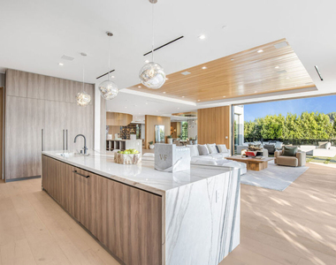 1033 Somera Road - Photo Thumbnail 15