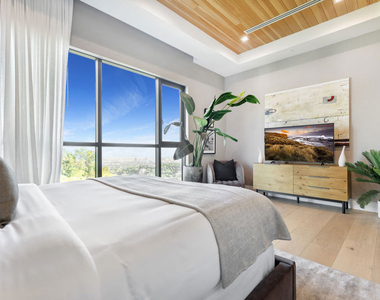 1033 Somera Road - Photo Thumbnail 51