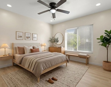 7825 W Manchester Avenue - Photo Thumbnail 3