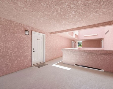 4810 S La Brea Avenue - Photo Thumbnail 1