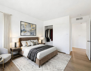 4810 S La Brea Avenue - Photo Thumbnail 12