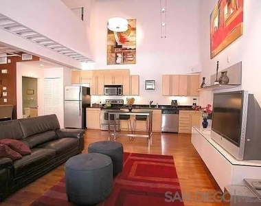 1501 Front St - Photo Thumbnail 3