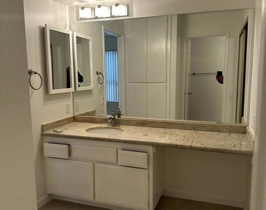 1150 E Palm Canyon Drive - Photo Thumbnail 8