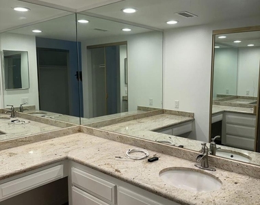 1150 E Palm Canyon Drive - Photo Thumbnail 12