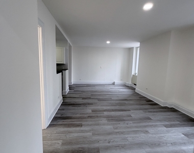 West 34th Street - Photo Thumbnail 9