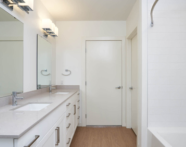 8020 161st Ave Northeast - Photo Thumbnail 44