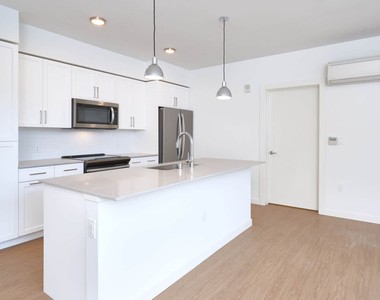 8020 161st Ave Northeast - Photo Thumbnail 11