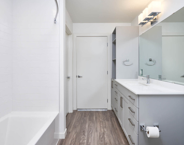 8020 161st Ave Northeast - Photo Thumbnail 52