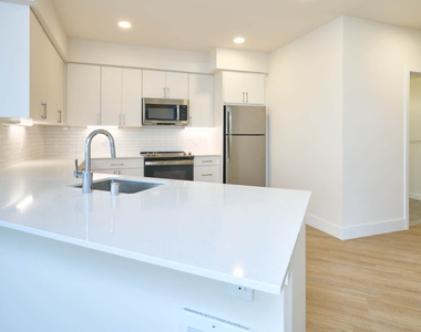 16015 Cleveland Street - Photo Thumbnail 73