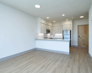 16015 Cleveland Street - Photo Thumbnail 39