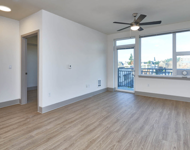16015 Cleveland Street - Photo Thumbnail 50