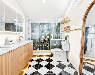 58 N Howells Point Road - Photo Thumbnail 9