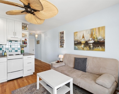 16 Navy Road - Photo Thumbnail 6