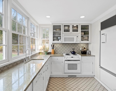 393 Hill Street - Photo Thumbnail 2