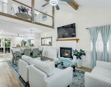 35 Grant Boulevard - Photo Thumbnail 5