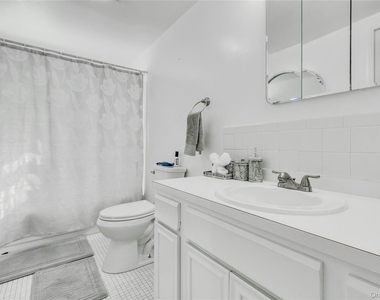 35 Grant Boulevard - Photo Thumbnail 19