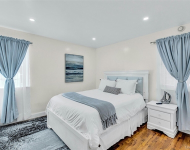 35 Grant Boulevard - Photo Thumbnail 10