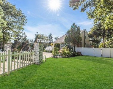 35 Grant Boulevard - Photo Thumbnail 1
