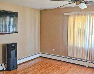 225 Monhagen Avenue - Photo Thumbnail 1