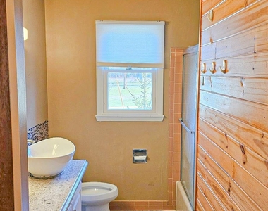 225 Monhagen Avenue - Photo Thumbnail 4