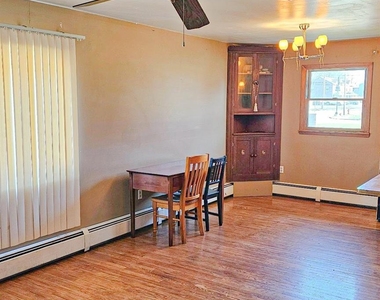 225 Monhagen Avenue - Photo Thumbnail 2