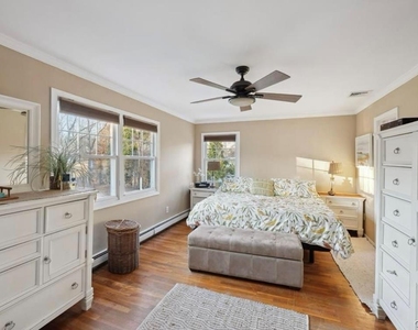 23 N Westbury Road - Photo Thumbnail 7