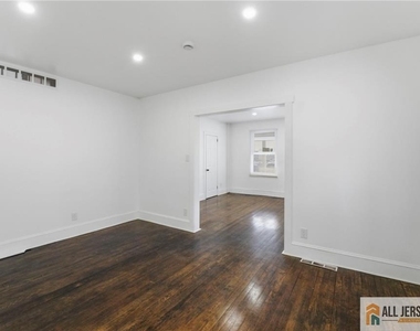29 Grant Street - Photo Thumbnail 4