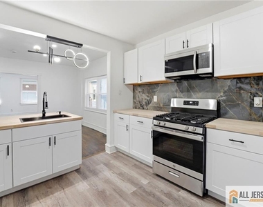 29 Grant Street - Photo Thumbnail 10