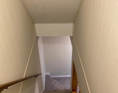 2804 Cambridge Drive - Photo Thumbnail 22