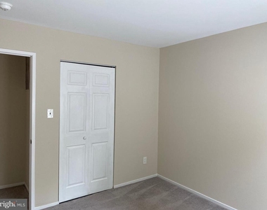 2804 Cambridge Drive - Photo Thumbnail 18