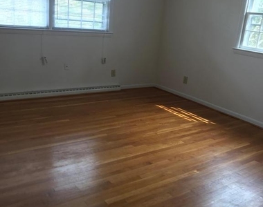 6218 Nelway Drive - Photo Thumbnail 17