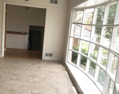 6218 Nelway Drive - Photo Thumbnail 4
