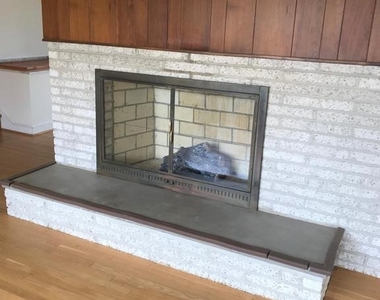 6218 Nelway Drive - Photo Thumbnail 15