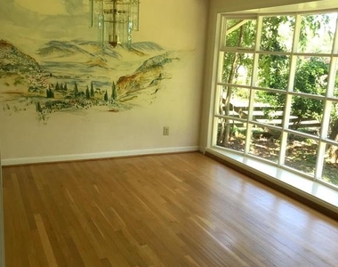 6218 Nelway Drive - Photo Thumbnail 12