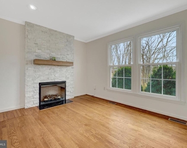 1108 Bellview Road - Photo Thumbnail 6