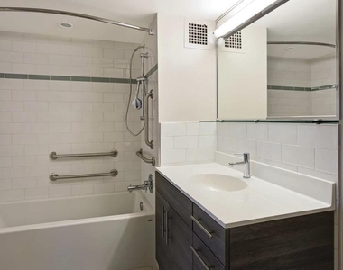 2200 Benjamin Franklin Parkway - Photo Thumbnail 21